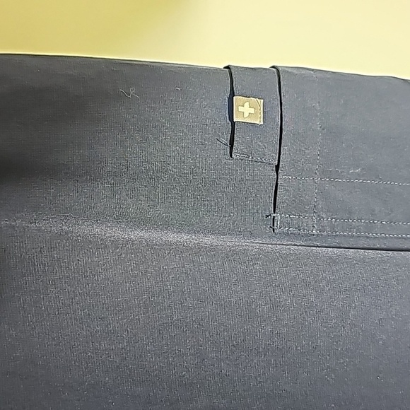 Figs medical pants. Blue size medium. Cargo pockets. Excellent condition. - Picture 3 of 12